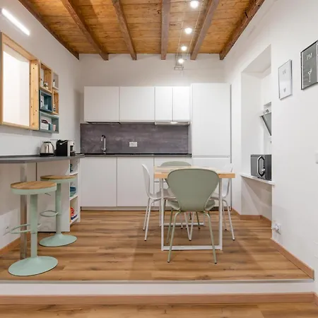 The Happyhouse, No Lift By Happyhostorino Apartamento Turín