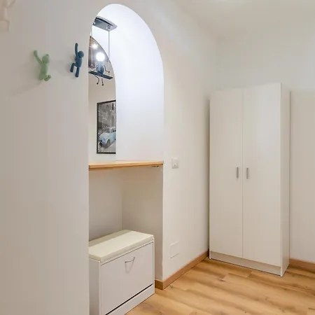 The Happyhouse, No Lift By Happyhostorino Apartament
