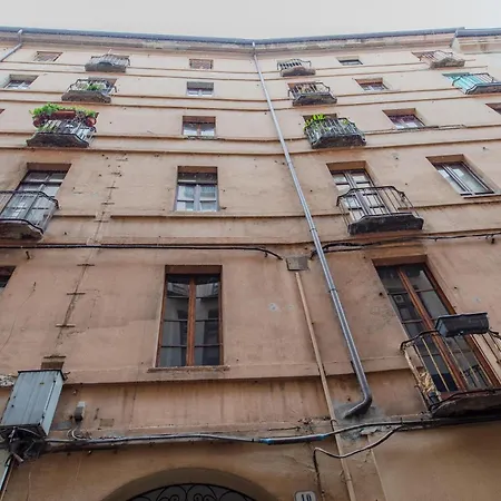 The Happyhouse, No Lift By Happyhostorino Apartamento